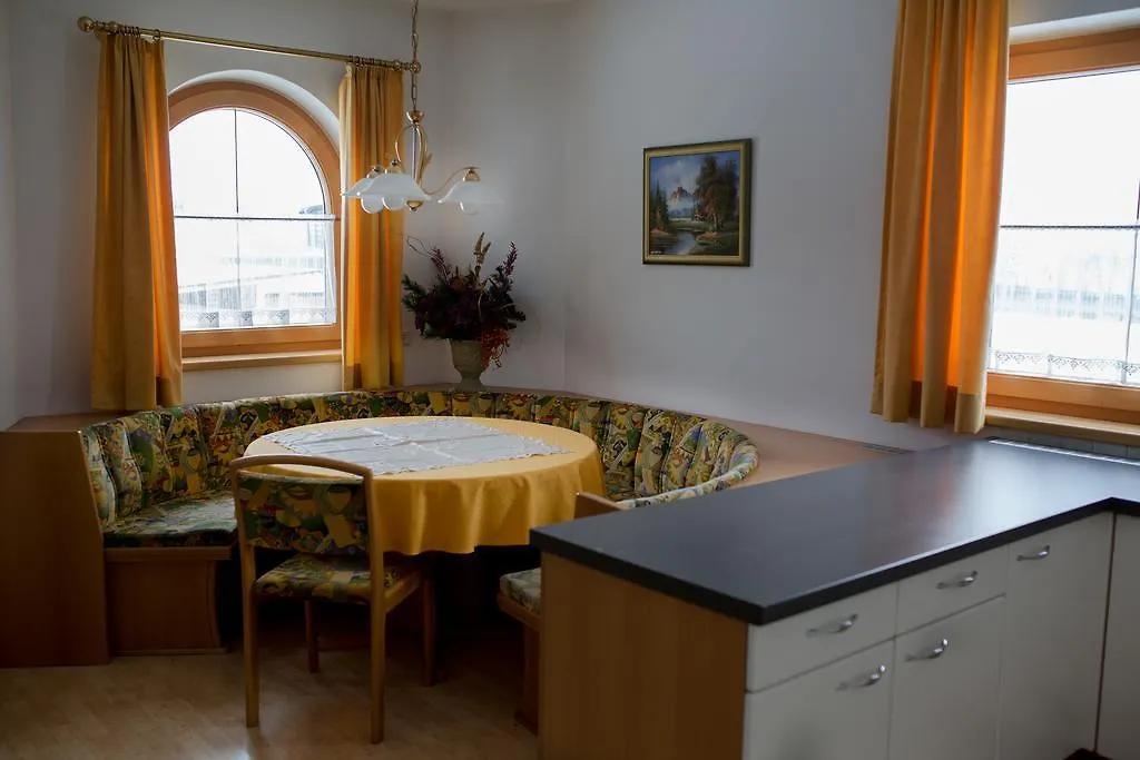 בית הארחה שונברג אים סטובאיטל Pension Sonnenheim